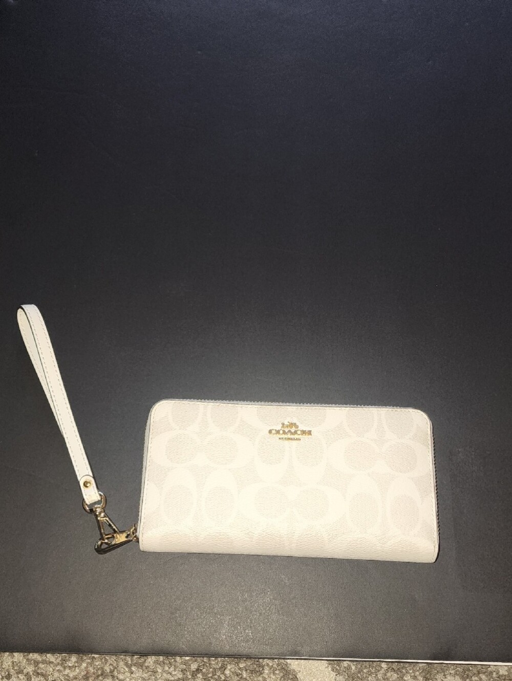 Coach Long Zip Around  Wallet.